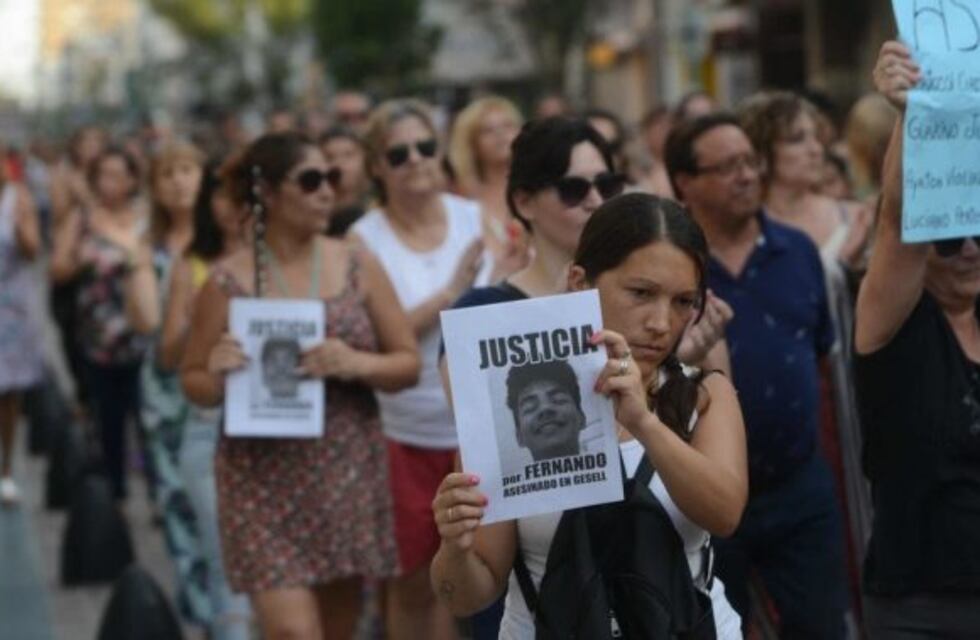 Crimen de Villa Gesell: marcharon en Zárate para pedir "justicia" y "cárcel para los culpables"