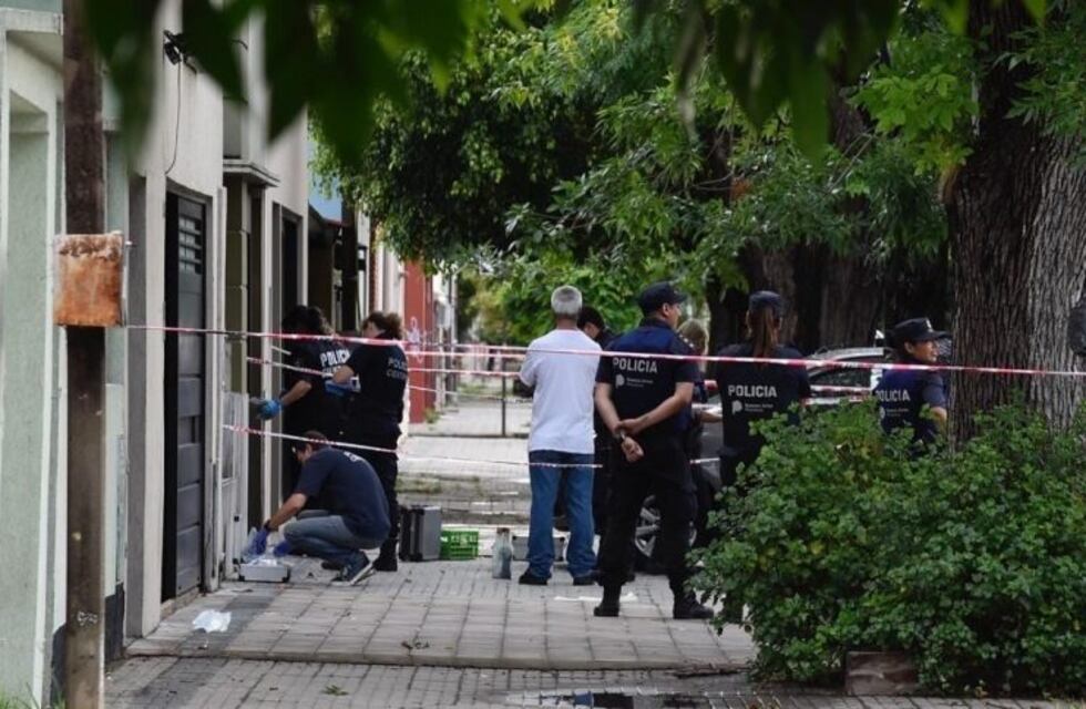 Ensenada: policía se tiroteo con dos delincuentes