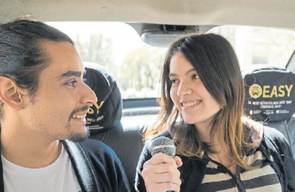 "Si cantás, no pagás", la divertida iniciativa para viajar gratis en taxi