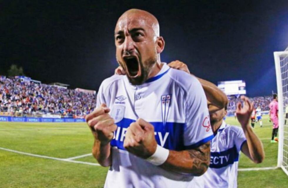 Santiago Silva compartió en redes su nueva camiseta