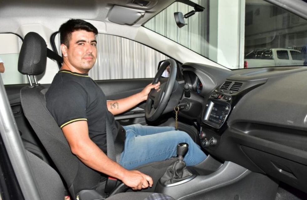 Julián Díaz ya tiene su auto 0Km