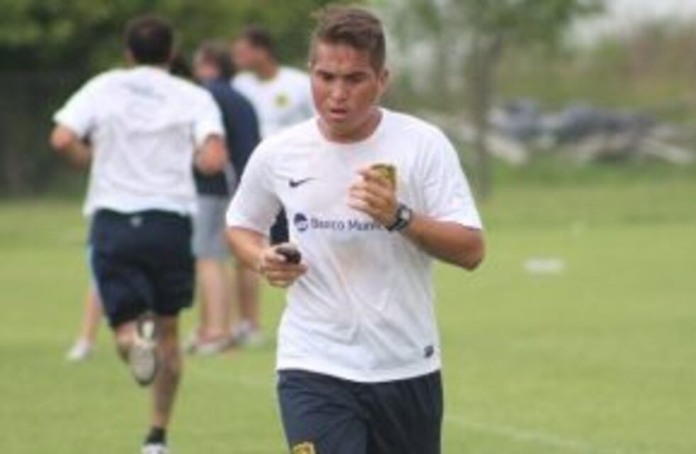 Walter Acuña negocia su salida de Central