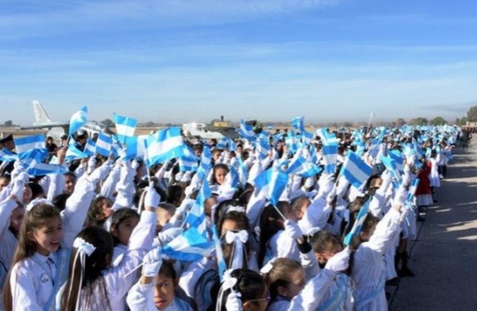 Prometieron lealtad a la Bandera