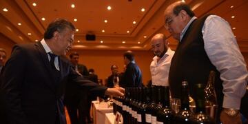 Alfredo Cornejo destacó la venta que se realizó durante el Encuentro Internacional de Compradores de Vino a Granel\u002E