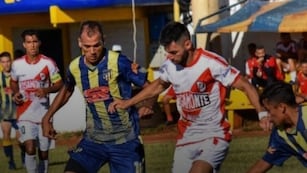 Violencia después de un partido de fútbol empaña el clásico de la Liga Posadeña.