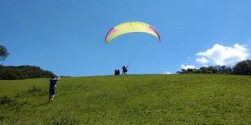Se propuso esta ley por pedido de los padres de Natalia Vargas, quien murió haciendo parapente\u002E