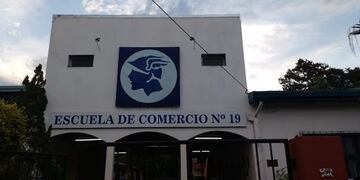 La escuela atenderá en horario corrido hasta las 15\u002E