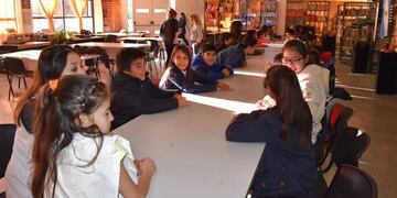 Maratón de lectura en el mes aniversario de la Biblioteca Municipal