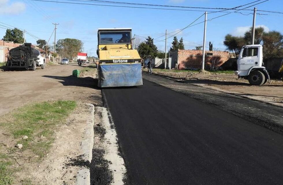 Punta Alta: pavimentación en Avenida Triunvirato