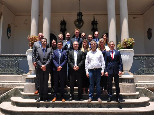 Nuevo Gabinete de Aresca\u002E