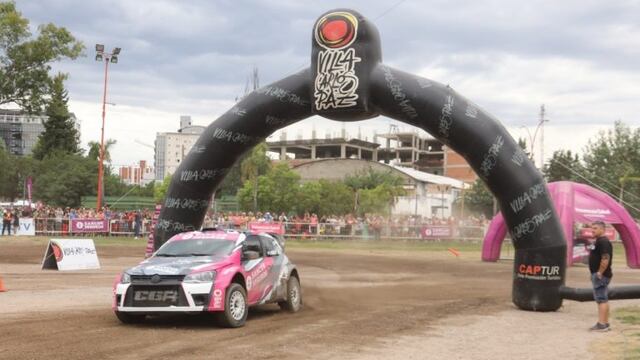 El concurrido "Road Show de Rally" en Villa Carlos Paz. (Foto: archivo).