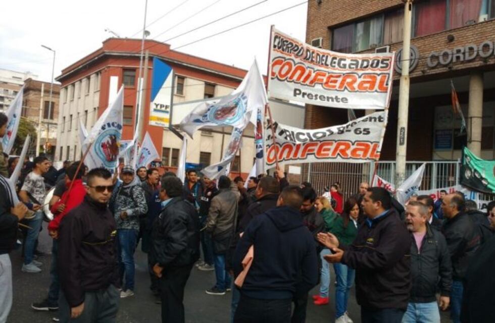 Segundo día consecutivo de paro de transporte urbano en Córdoba