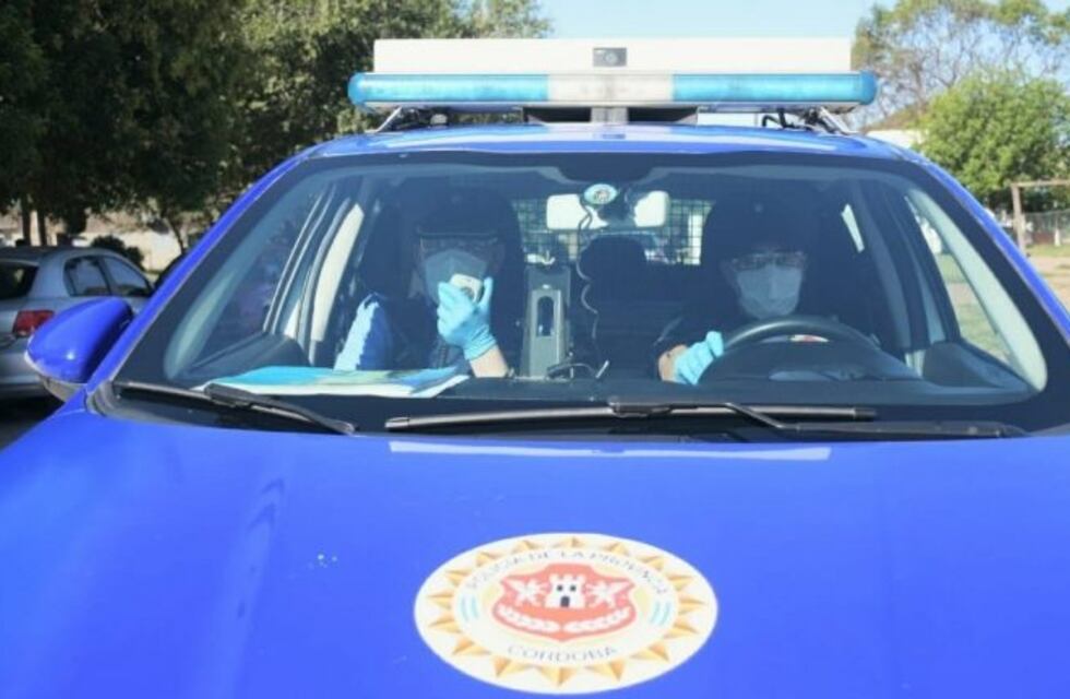 Policías ayudaron a una mujer a dar a luz en Cosquín