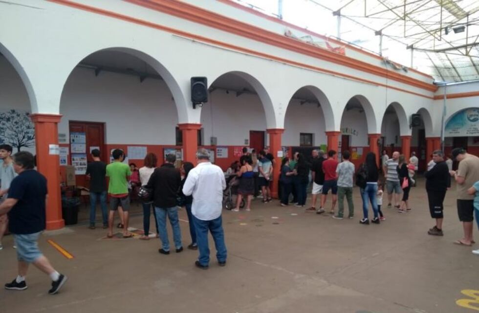 En fotos, así se desarrollan las elecciones generales en Carlos Paz