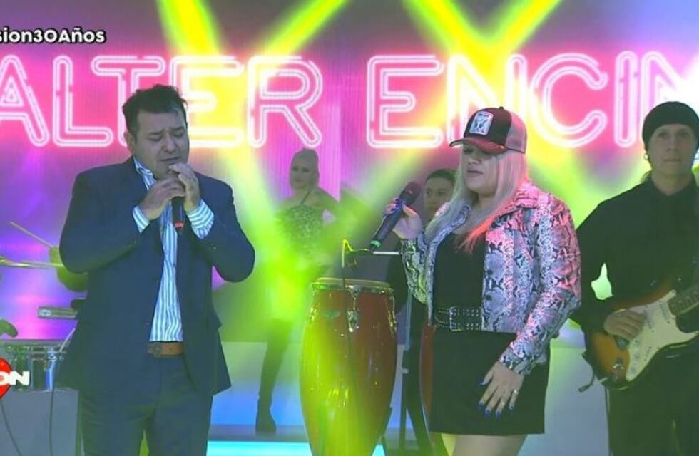 Morena Rial cantó en "Pasión de Sábado" con la presencia de Enrique Sánchez