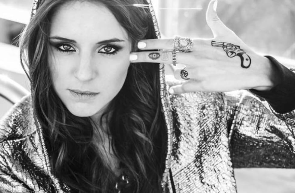 Cande Tinelli se emborrachó y arrasó con las compras en internet