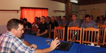 Misiones capacitan a policías ante ola de robos de yerba mate\u002E