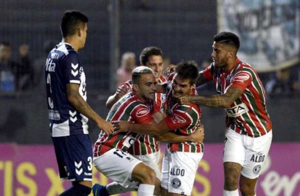 La Lepra necesita traerse tres puntos de Campana