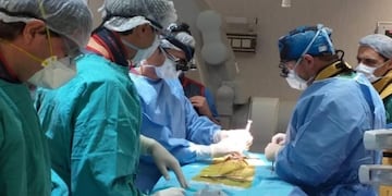 Operaron a un bebé prematuro, en una cirugía inédita en el ámbito de la salud pública de Córdoba\u002E