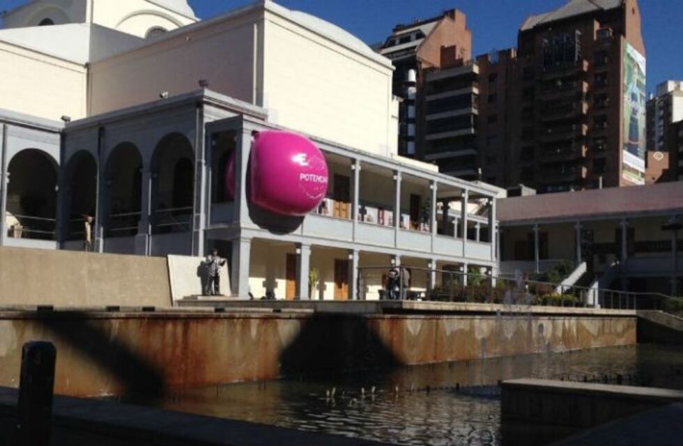 Potenciar, la esfera gigante que promociona Endeavor Córdoba