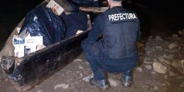 La mercadería llegó desde Paraguay en una canoa\u002E