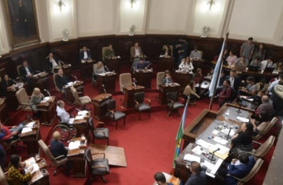 El Concejo de La Plata crea una comisión de género y adhiere a la "Ley Micaela"