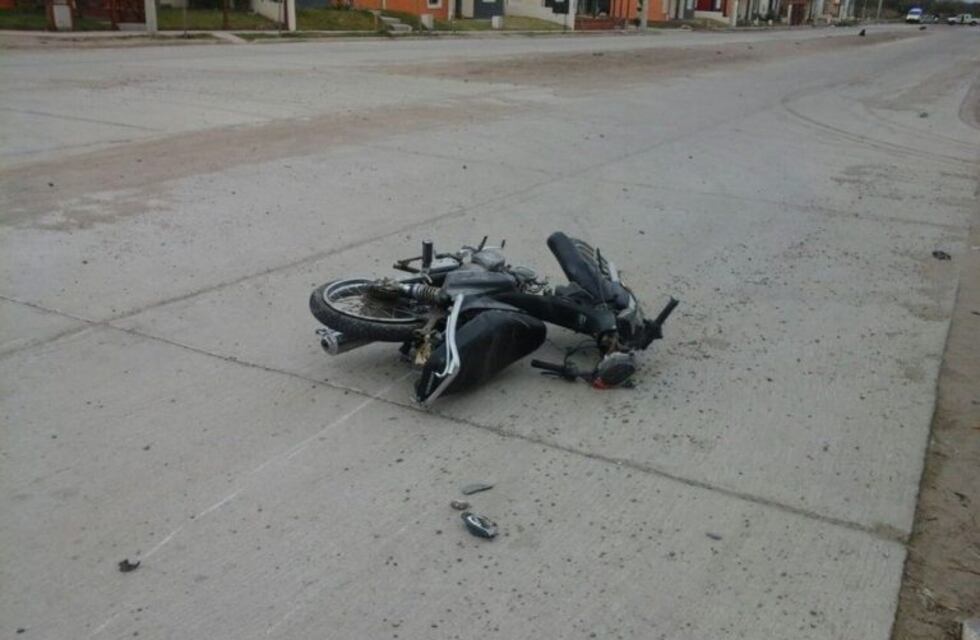 Un motociclista murió atropellado por una camioneta en Las Heras