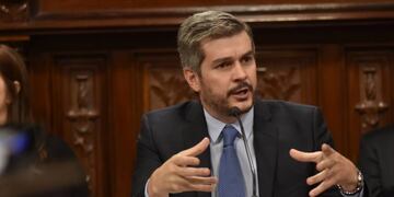 DYN28, BUENOS AIRES, 25/04/2017, ELJEFE DE GABINETE MARCOS PEu00d1A INFORMA EN EL SENADO. FOTO:DYN/LUCIANO THIEBERGER. ciudad de buenos aires marcos peu00f1a informe exposicion jefe de gabinete en el senado de la nacion camara de senadores