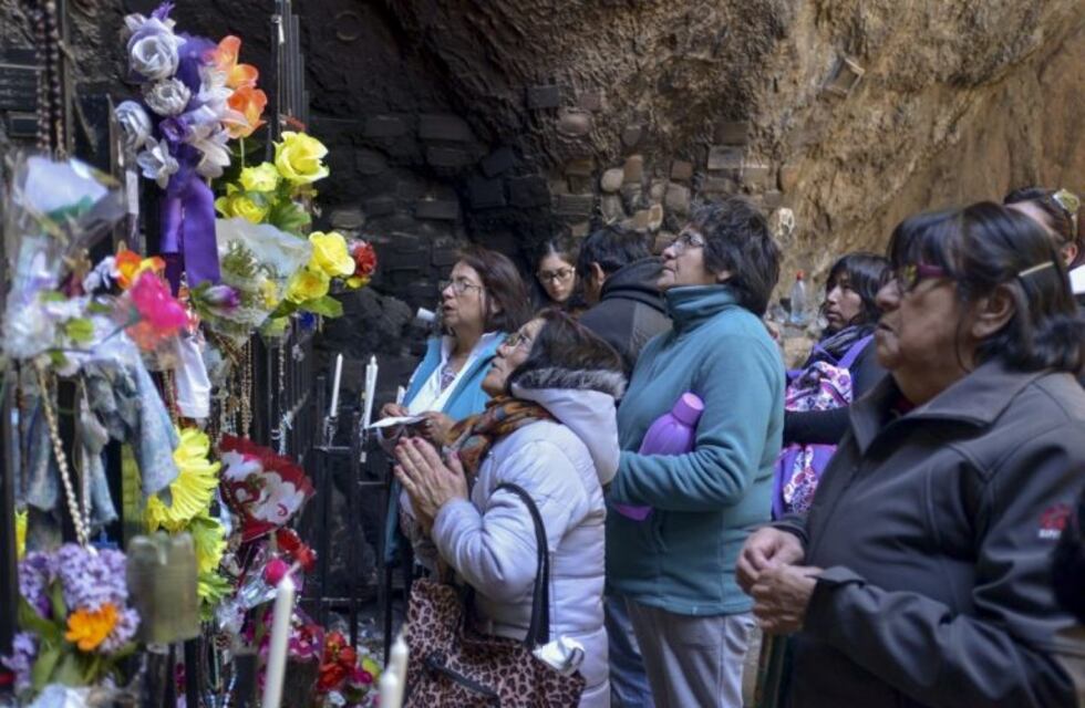 La peregrinación hasta la Virgen de las Nieves estuvo marcada por la solidaridad con Chile