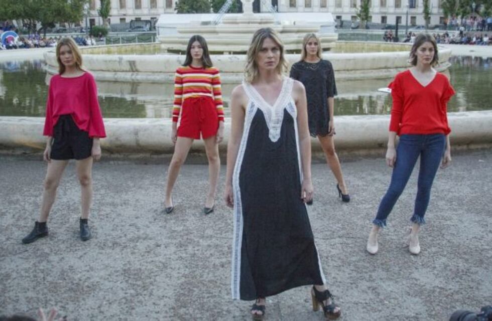 Moda en la calle, una pasarela en plena ciudad de Córdoba