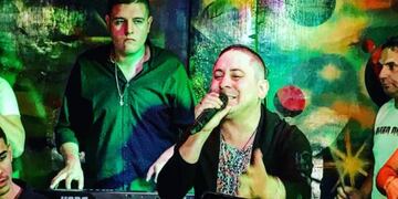 Diego Olmos, cantante de cuarteto\u002E