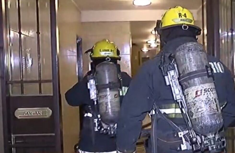 Por incendio evacuaron edificio del centro rosarino en medio de la cuarentena