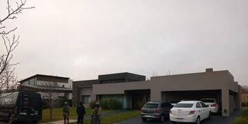 El referente de la hinchada auriazul alquila una vivienda en el Club Los Álamos\u002E (AIC)