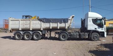 Dos sujetos se escondieron en el acoplado\u002E