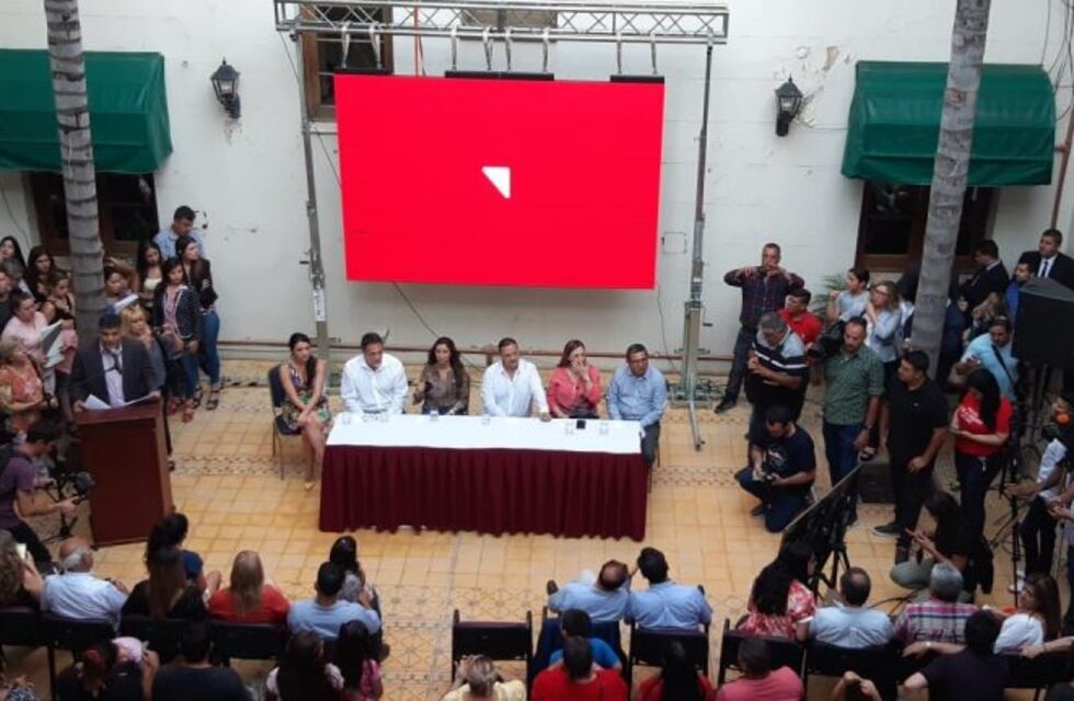 187 familias riojanas recibieron la escritura de su casa