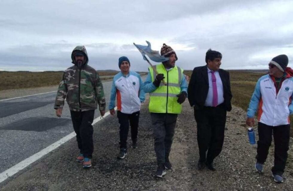 En homenaje a los veteranos de Malvinas Emilio Sáez une Rio Grande y Ushuaia