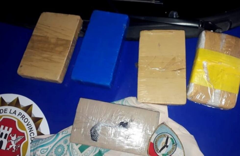 Río Cuarto: cuatro detenidos que llevaban 5 kilos de cocaína en tres autos