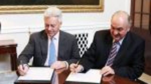 Firma acuerdo Argentina y Gran Bretau00f1a