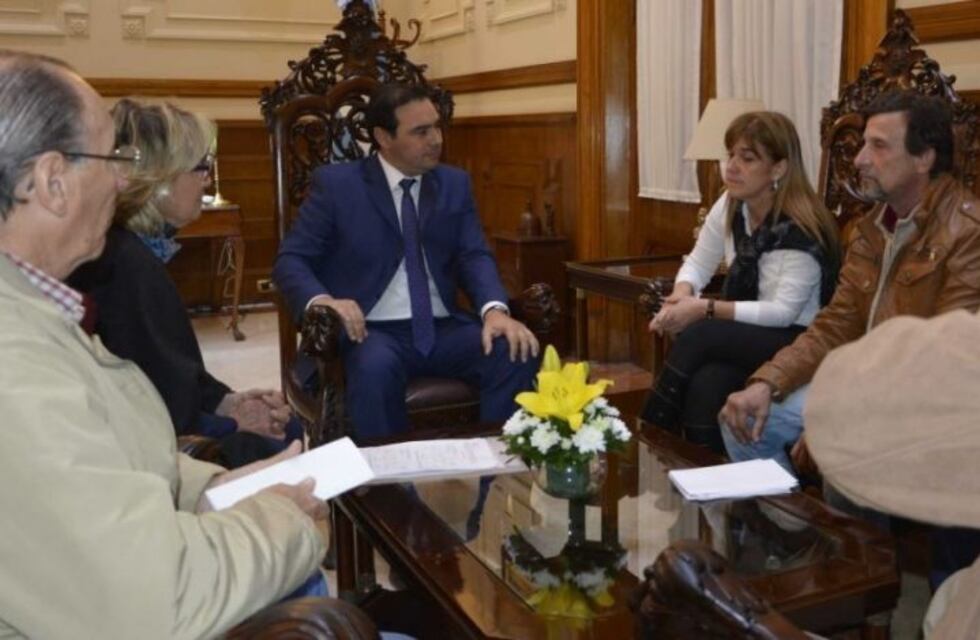 Valdés se reunió con integrantes de consorcios rurales