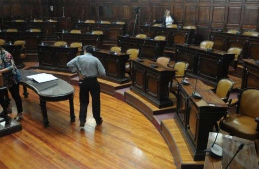 Cambia Mendoza y el PJ no darán quórum para un doble aguinaldo