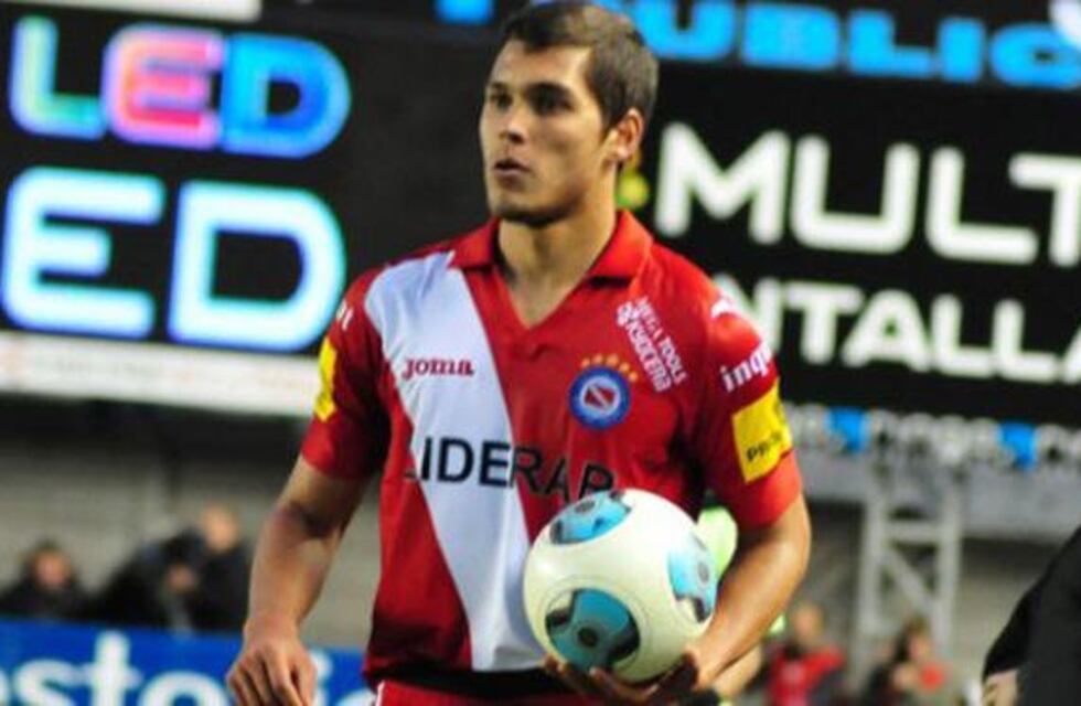 Caído lo de Galván, en Central buscan a Nicolás Freire