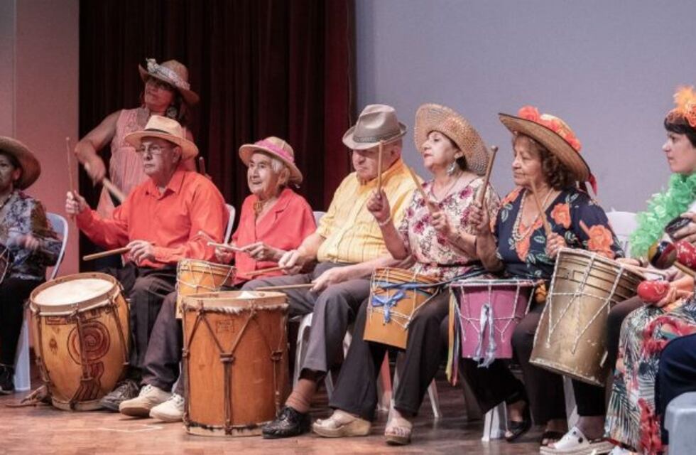 El Programa Adultos Mayores celebró fin de año con el cierre de los Talleres UPAMI