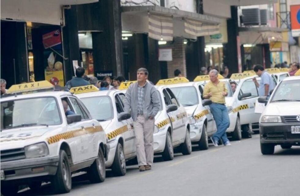 Los propietarios de taxis buscan un aumento de tarifa