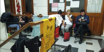 Los docentes tomaron el edificio de Supervisión de Escuelas\u002E