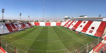 El Monumental de Alta Córdoba, recién pintado y listo para otra temporada de la B Nacional\u002E