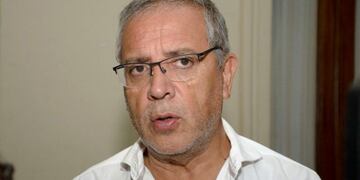 El ministro de Desarrollo Económico y Producción, Juan Carlos Abud Robles, anunció que se hará efectivo el pago de 200 millones de pesos a los tabacaleros\u002E