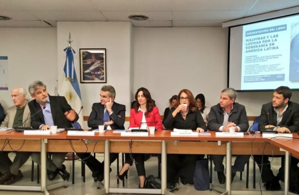 Se presentó el libro "Malvinas y las Luchas por la Soberanía en América Latina"