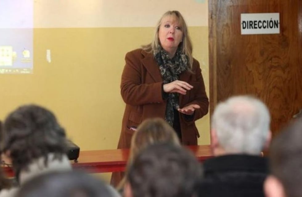 Ambientalistas increpan en San Rafael a funcionaria por el fracking