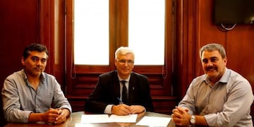 Impulsan invernaderos de mayor resistencia para el cordón frutihortícola platense