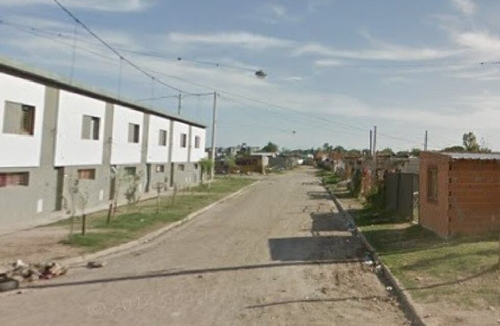 Discutió con sus vecinos por la venta de una casa y los atacó a escopetazos